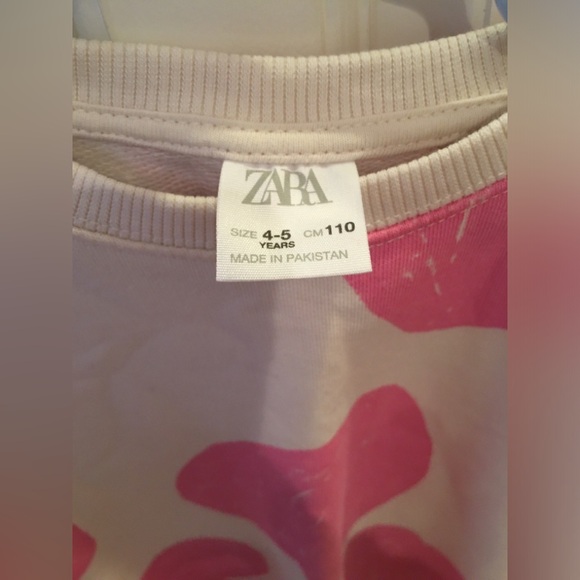 Zara Heart Sweatshirt and Leggings - Picture 3 of 10